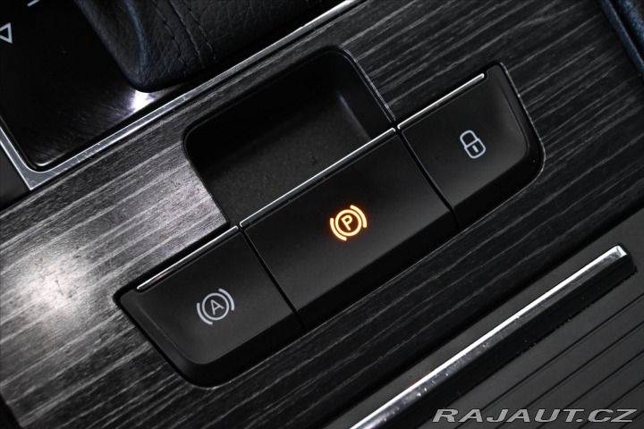 Škoda Superb 2,0 TDI 110 kW DSG Style 2022