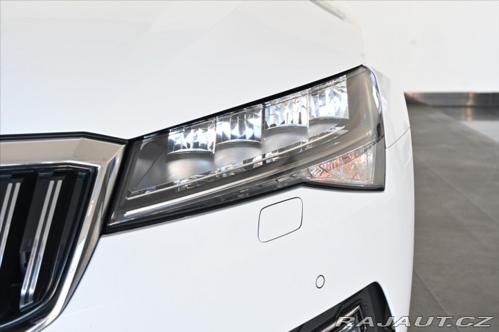 Škoda Superb 2,0 TDI 110 kW DSG Style 2022