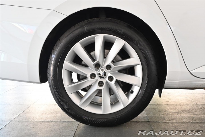 Škoda Superb 2,0 TDI 110 kW DSG Style 2022