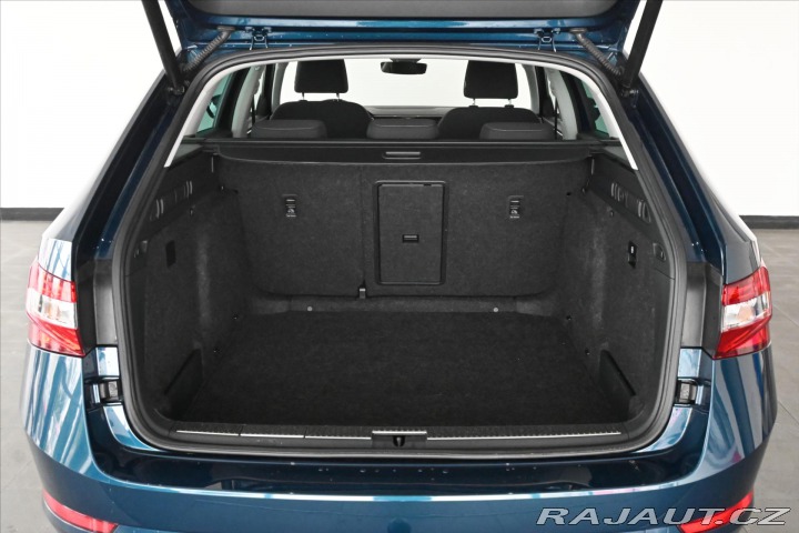 Škoda Superb 2,0 TDI 110 kW DSG Style 2021