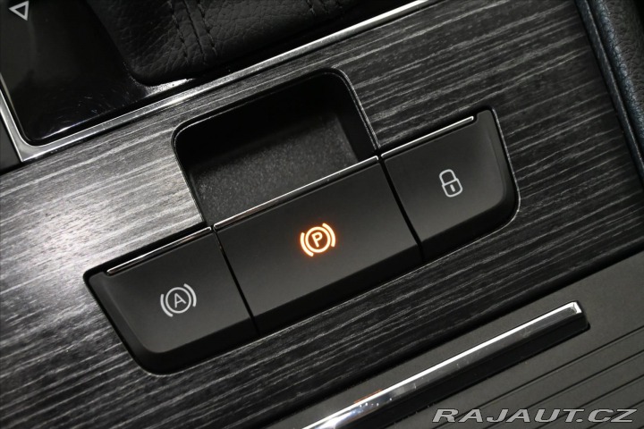 Škoda Superb 2,0 TDI 110 kW DSG Style 2022