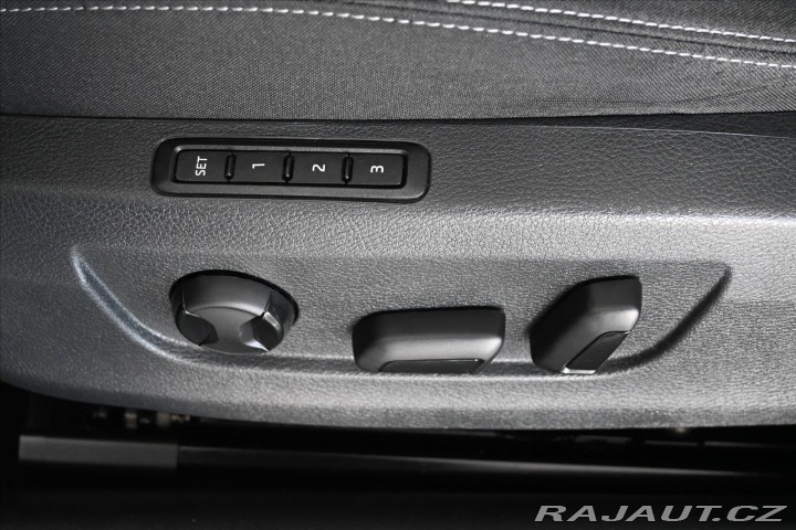 Škoda Superb 2,0 TDi 110kW DSG Style Z 2022