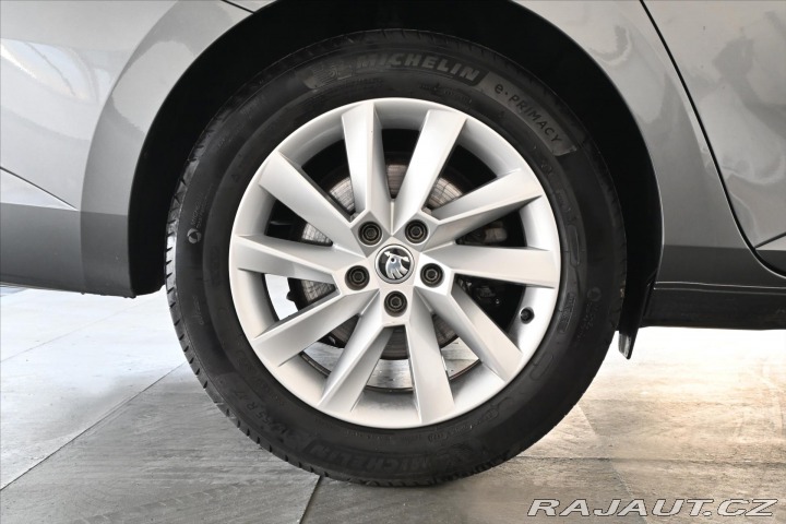 Škoda Superb 2,0 TDi 110kW DSG Style Z 2022