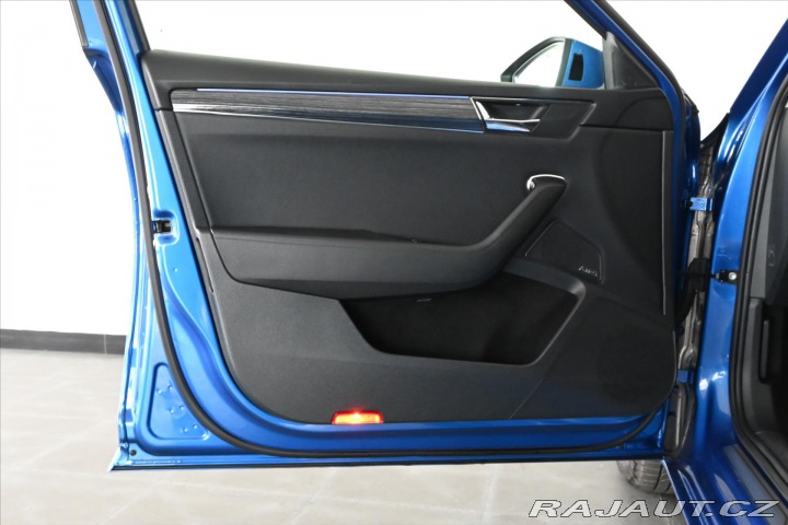 Škoda Superb 2,0 TDI 110 kW DSG STYLE 2021