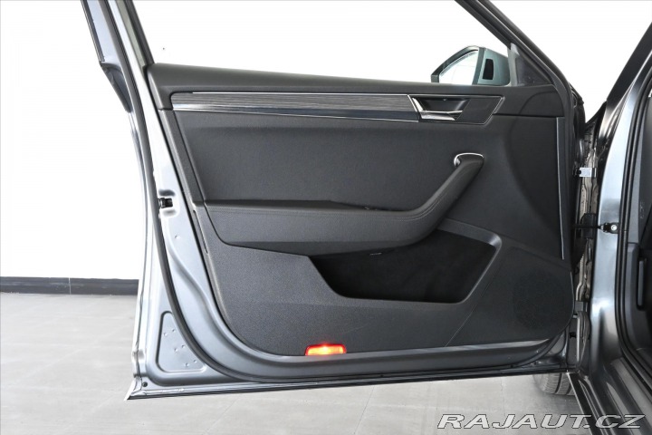 Škoda Superb 2,0 TDI 110kW*DSG*STYLE*Z 2023