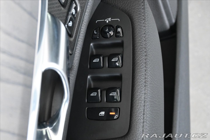 Volvo S90 2,0 B4 145 kW AT/8 INSCRI 2021