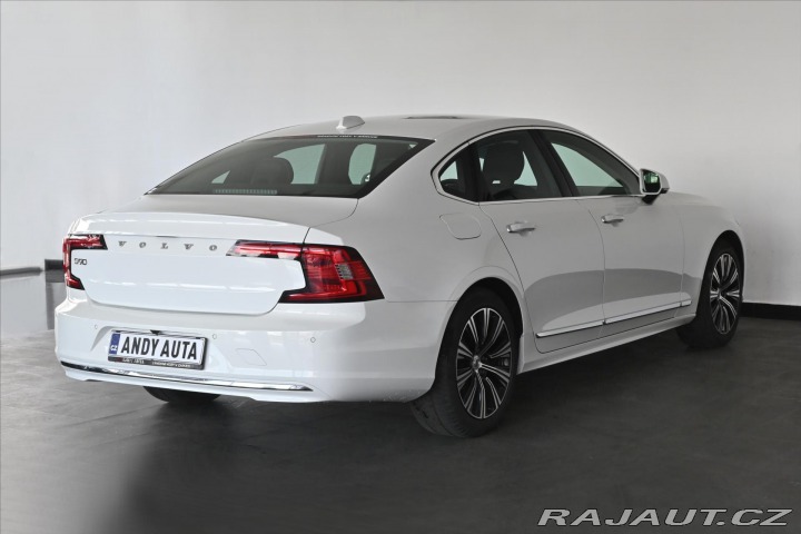 Volvo S90 2,0 B4 145 kW AT/8 INSCRI 2021