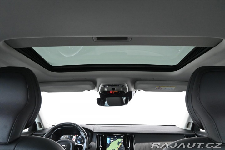 Volvo S90 2,0 B4 145 kW AT/8 INSCRI 2021