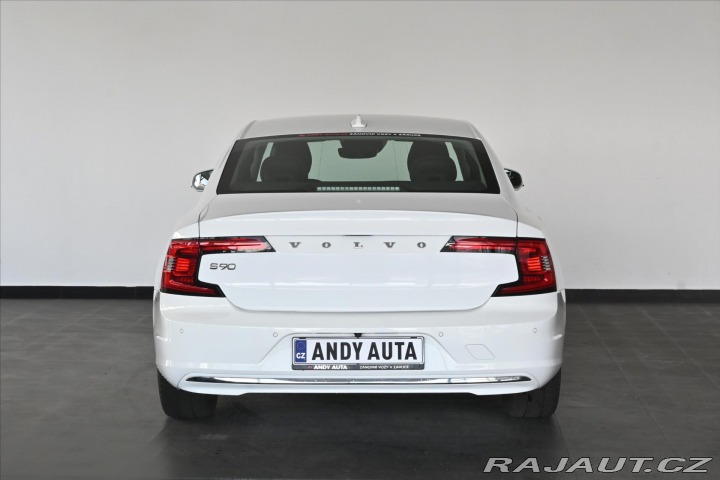 Volvo S90 2,0 B4 145 kW AT/8 INSCRI 2021