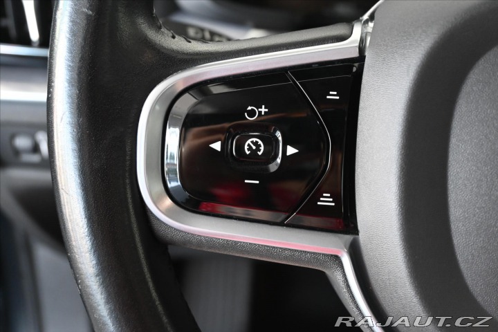 Volvo V60 2,0 D4 140kW 4x4 AT8 Cros 2019