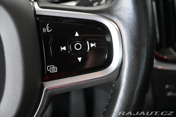 Volvo V60 2,0 D4 140 kW 4x4 AT8 Cro 2019