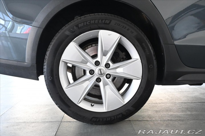 Volvo V60 2,0 D4 140kW 4x4 AT8 Cros 2019