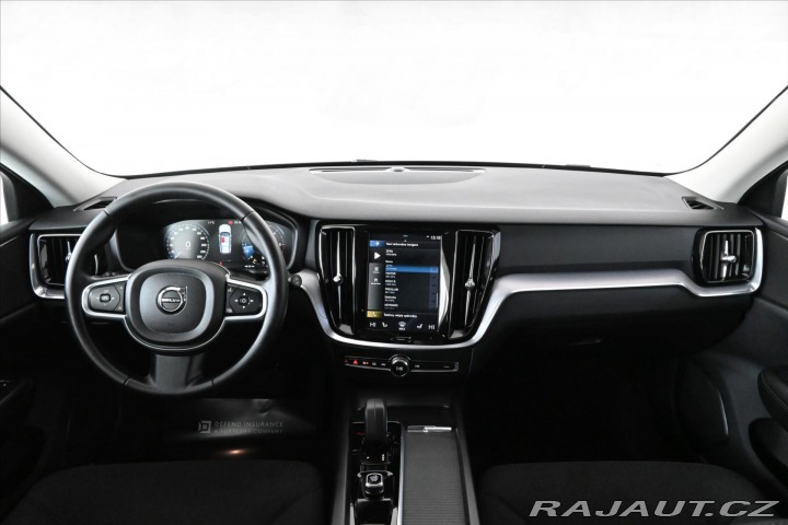 Volvo V60 2,0 B4 MHEV 145kW AT8*Mom 2022