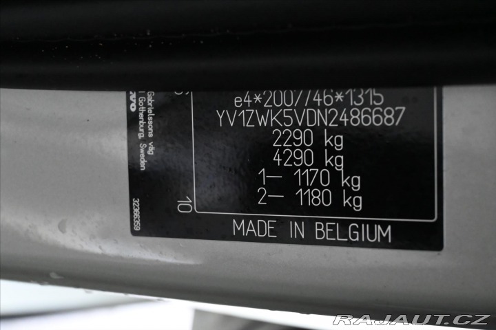 Volvo V60 2,0 B4 MHEV 145 kW AT8 Mo 2022