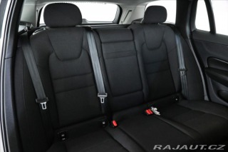 Volvo V60 2,0 B4 MHEV 145kW AT8*Mom 2022