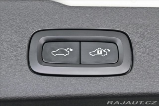 Volvo V60 2,0 B4 MHEV 145kW AT8*Mom 2022