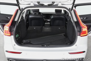 Volvo V60 2,0 B4 MHEV 145kW AT8*Mom 2022
