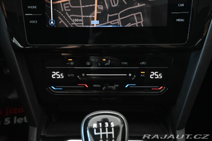 Volkswagen Passat 1,5 TSI 110 KW BUSINESS Z 2021