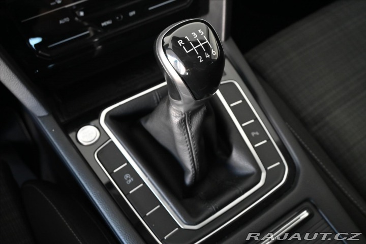 Volkswagen Passat 1,5 TSI 110 KW BUSINESS Z 2021