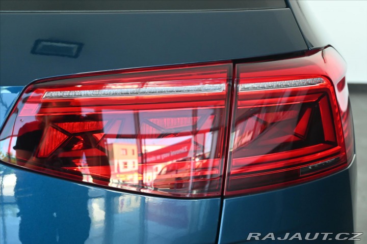 Volkswagen Passat 1,5 TSI 110 KW BUSINESS Z 2021