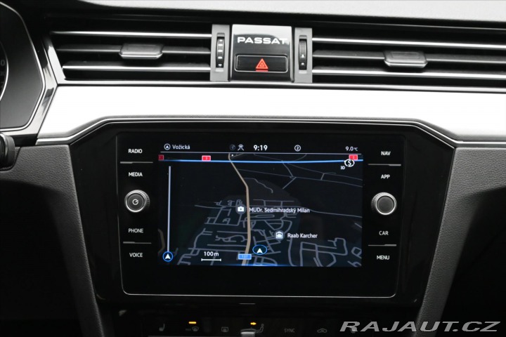 Volkswagen Passat 2,0 TDI 90kW Business DSG 2021