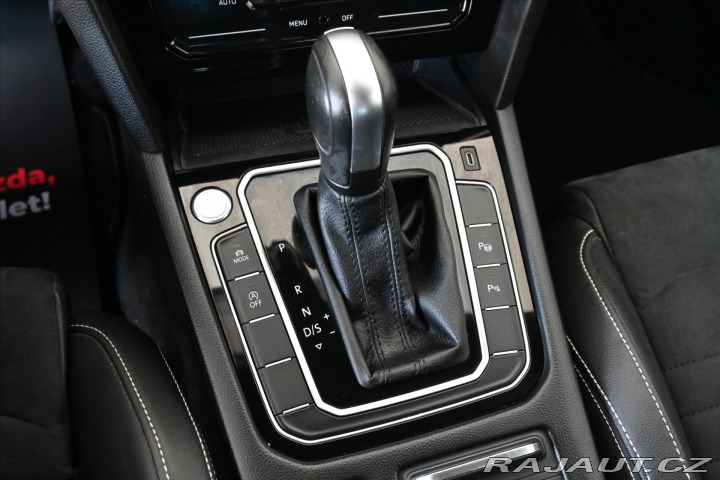 Volkswagen Passat 2,0 TDI 147 kW DSG ELEGAN 2020