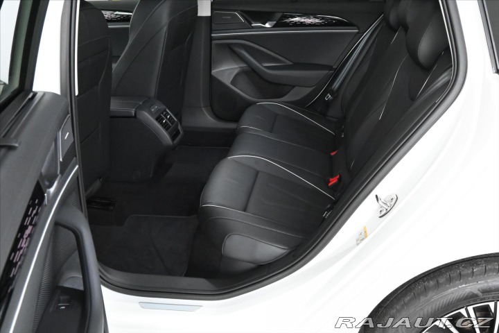 Volkswagen Passat 2,0 TDi 110 kW*DSG*ELEGAN 2024