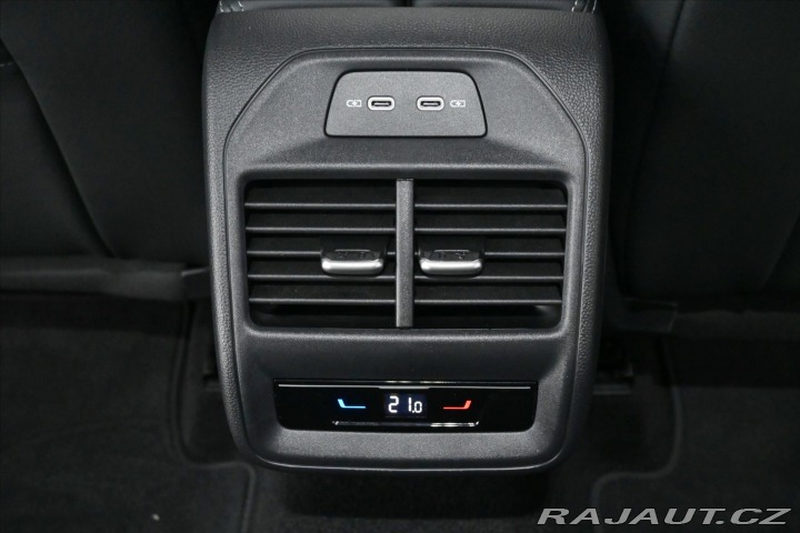 Volkswagen Passat 2,0 TDi 110 kW*DSG*ELEGAN 2024