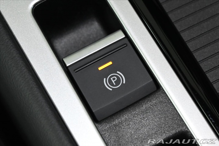 Volkswagen Passat 2,0 TDi 110 kW*DSG*ELEGAN 2024