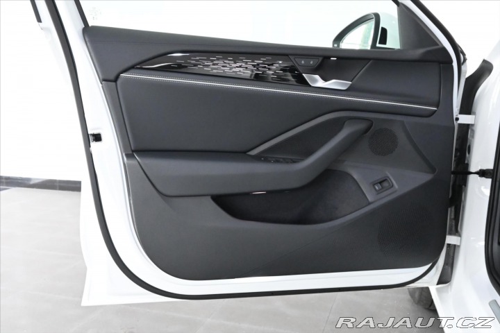 Volkswagen Passat 2,0 TDi 110 kW*DSG*ELEGAN 2024