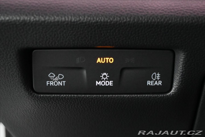 Volkswagen Passat 2,0 TDi 110 kW*DSG*ELEGAN 2024