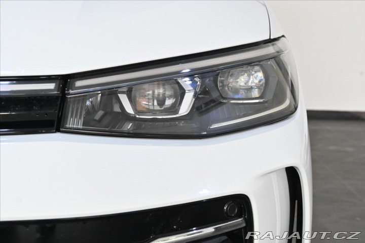 Volkswagen Passat 2,0 TDi 110 kW*DSG*ELEGAN 2024