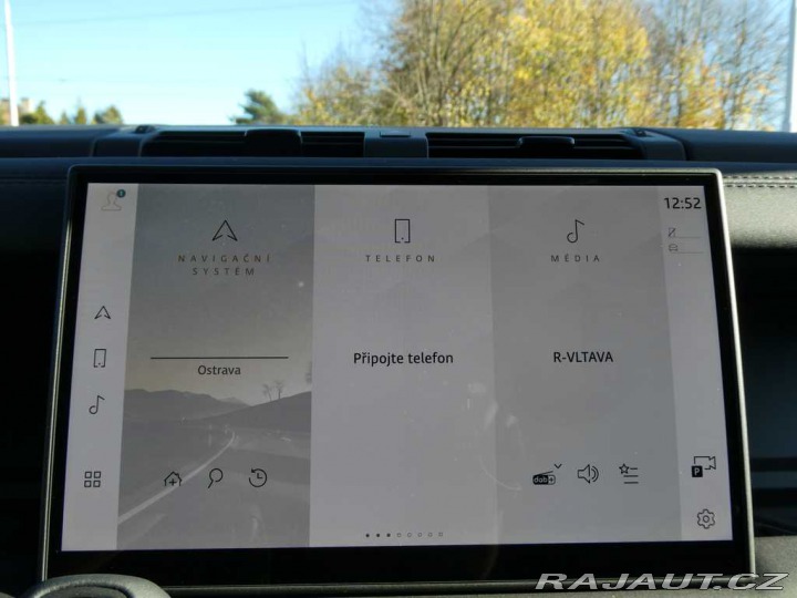 Land Rover Defender 110 3,0 X-Dynamic SE D200 2025