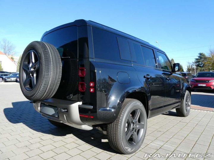 Land Rover Defender 110 3,0 X-Dynamic SE D200 2025