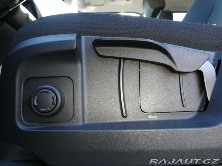 Land Rover Defender 110 3,0 S D200 2025