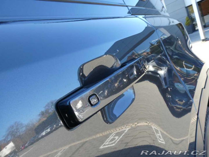 Land Rover Defender 110 3,0 S D200 2026