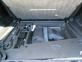 Land Rover Defender 110 3,0 S D200 2025