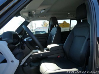 Land Rover Defender 110 3,0 S D200 2025