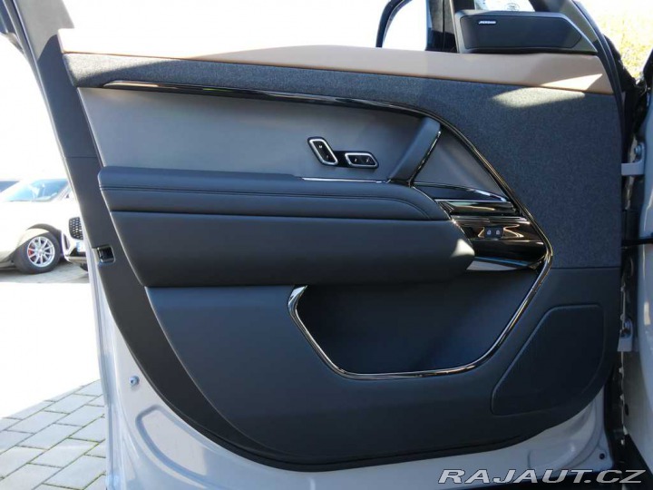 Land Rover Range Rover Sport Dynamic SE D300 2025