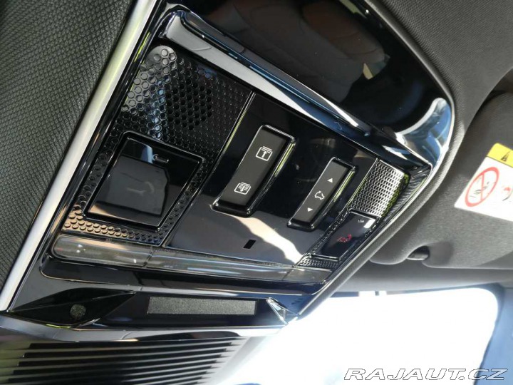 Land Rover Range Rover Sport Dynamic SE D300 2025