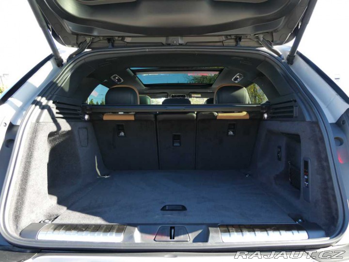 Land Rover Range Rover Sport Dynamic SE D300 2025