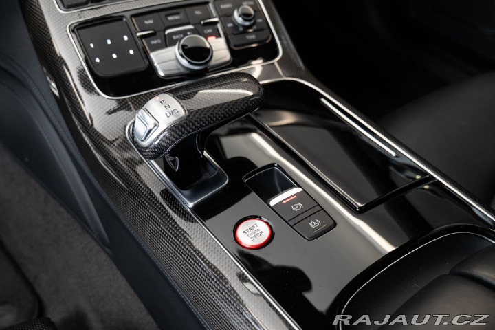 Audi S8  2016