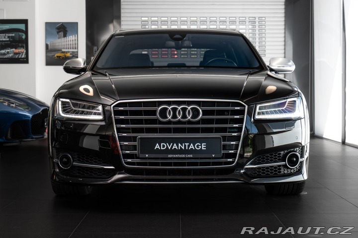 Audi S8  2016