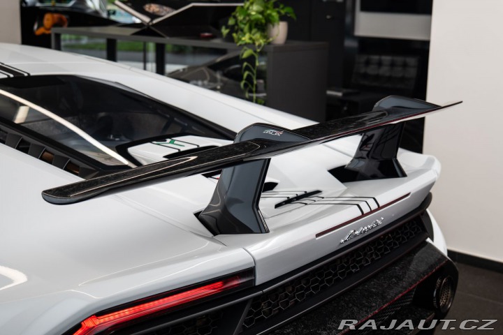 Lamborghini Huracán Performante 2017