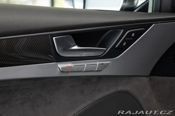 Audi S8  2016