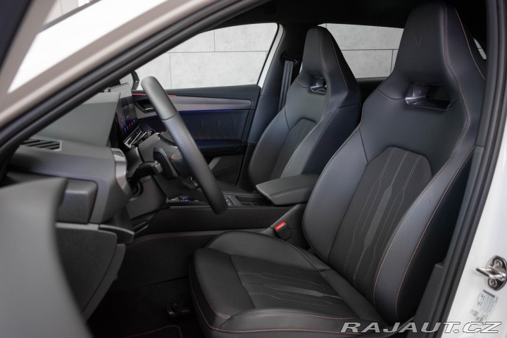 Cupra Leon TSI 228 VZ REZERVACE 2024