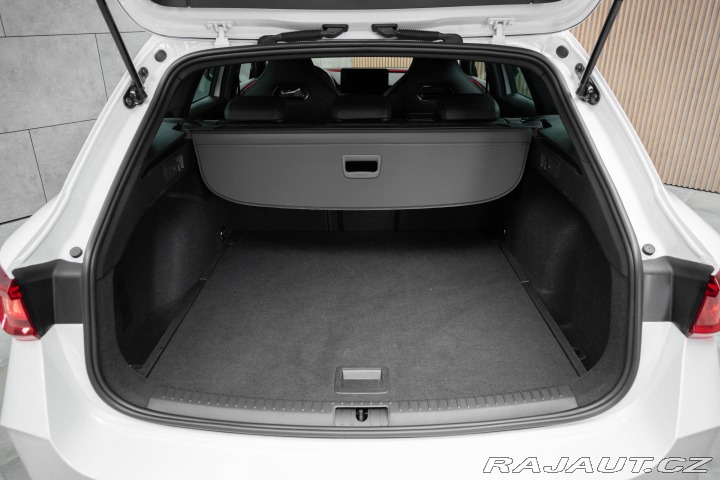 Cupra Leon TSI 228 VZ REZERVACE 2024