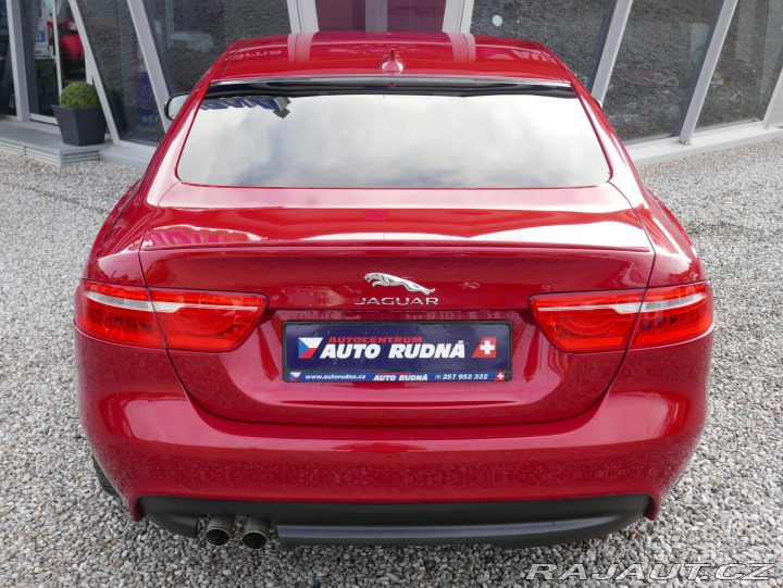 Jaguar XE 2,0 D 180 R-Sport REZERVA 2016