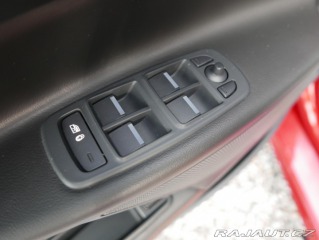 Jaguar XE 2,0 D 180 R-Sport REZERVA 2016