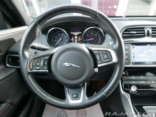 Jaguar XE 2,0 D 180 R-Sport REZERVA 2016